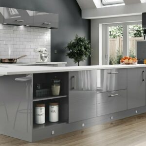 High gloss dust grey kitchen with slab kitchen doors